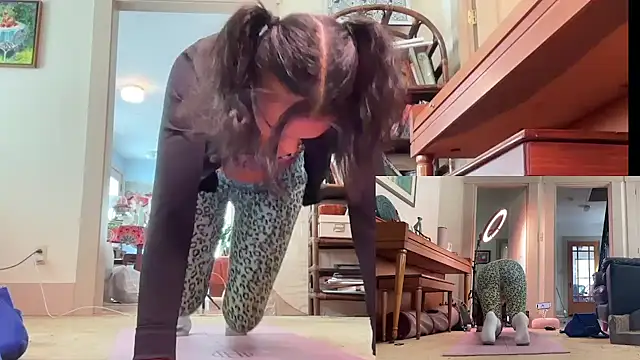 queendab626 online show from January 2025 06:20:02 PM