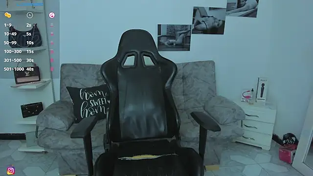 Snapshot of candy_alicee chatting on March 2026 01:31:02 AM candy alicee online show from March 2026 01:31:02 AM