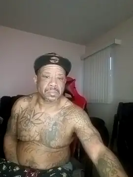 yellowwetfox online show from February 2026 02:12:02 PM