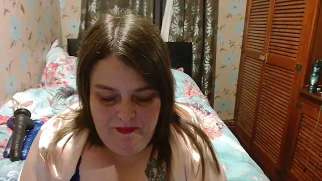 HouseWifeWhore Milf online show from December 2025 07:53:01 PM