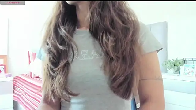 Snapshot of Charlotte7-7 chatting on September 2025 04:22:02 PM Charlotte7-7 online show from September 2025 04:22:02 PM