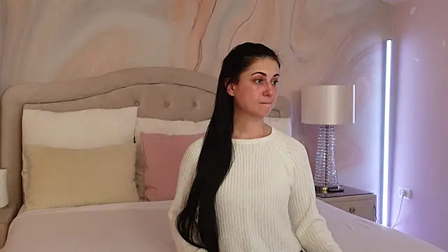 Snapshot of OliviaSirena chatting on February 2025 07:52:01 PM OliviaSirena online show from February 2025 07:52:01 PM