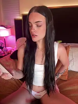 KarissaChantelle online show from June 2026 03:59:01 PM