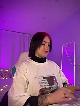 IvyHoney online show from January 2025 06:30:02 AM