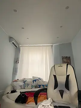 IvyHoney online show from September 2025 09:12:01 AM