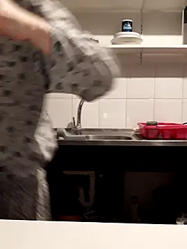 Moi Lina online show from February 2026 05:19:02 PM