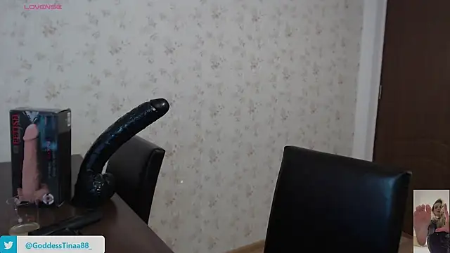 Goddess Tina online show from October 2025 04:40:02 PM