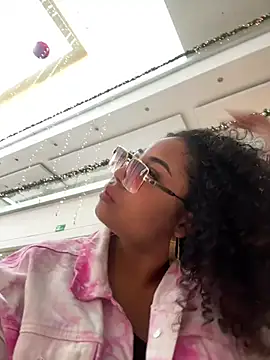 420Geminis online show from December 2024 05:10:02 PM