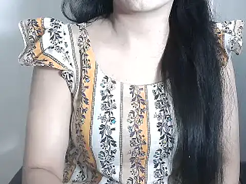 Snapshot of Chanchal--Navya chatting on November 2025 05:28:02 PM Chanchal--Navya online show from November 2025 05:28:02 PM