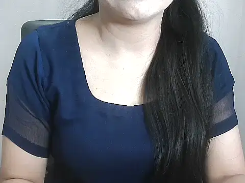 Snapshot of Chanchal--Navya chatting on December 2025 06:58:01 PM Chanchal--Navya online show from December 2025 06:58:01 PM