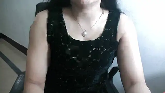 Snapshot of Chanchal--Navya chatting on February 2026 05:31:01 PM Chanchal--Navya online show from February 2026 05:31:01 PM