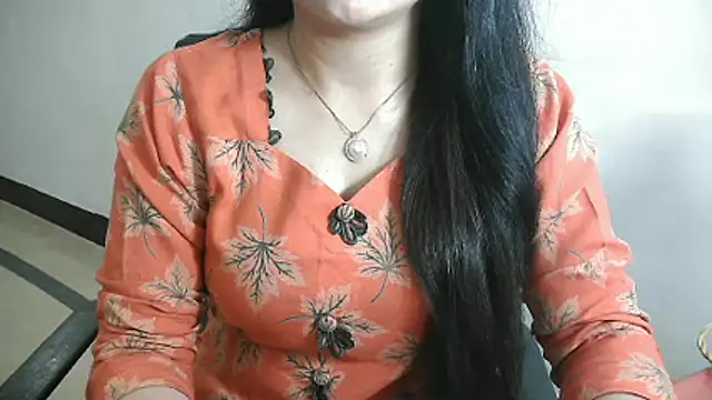 Snapshot of Chanchal--Navya chatting on February 2026 06:07:01 PM Chanchal--Navya online show from February 2026 06:07:01 PM