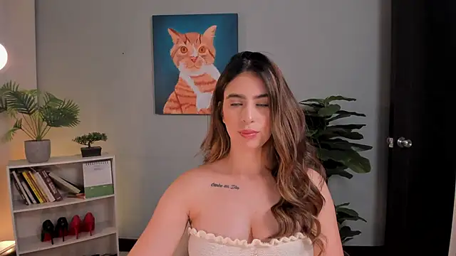 LiaPearce online show from May 2026 02:02:01 PM