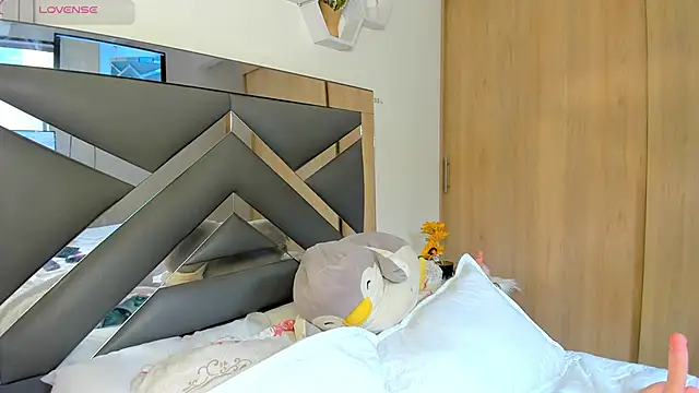 Snapshot of lexa_cooper chatting on February 2025 08:20:02 PM lexa cooper online show from February 2025 08:20:02 PM