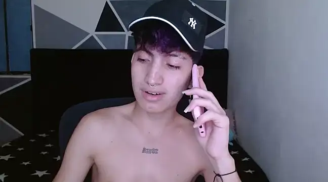 Snapshot of littlextreme chatting on December 2024 03:44:01 AM littlextreme online show from December 2024 03:44:01 AM