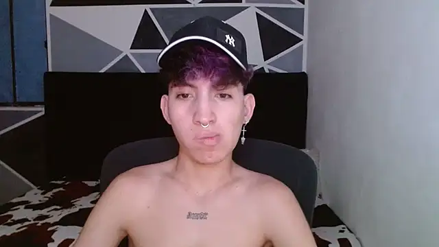 Snapshot of littlextreme chatting on January 2025 02:25:01 AM littlextreme online show from January 2025 02:25:01 AM