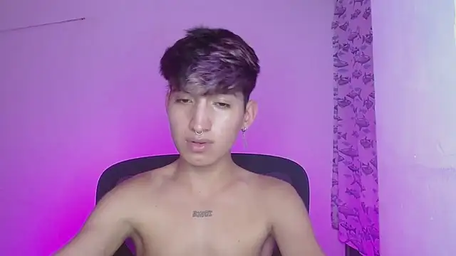 Snapshot of littlextreme chatting on February 2025 08:50:02 AM littlextreme online show from February 2025 08:50:02 AM