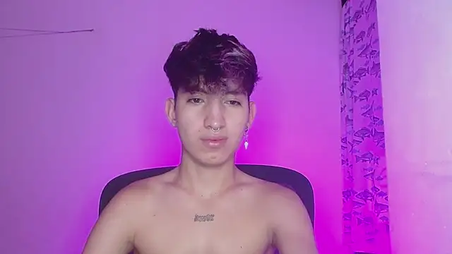 Snapshot of littlextreme chatting on February 2025 03:10:02 AM littlextreme online show from February 2025 03:10:02 AM