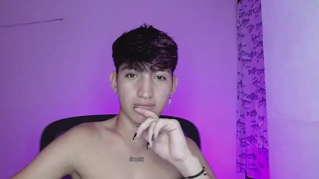 Snapshot of littlextreme chatting on February 2025 07:23:02 AM littlextreme online show from February 2025 07:23:02 AM