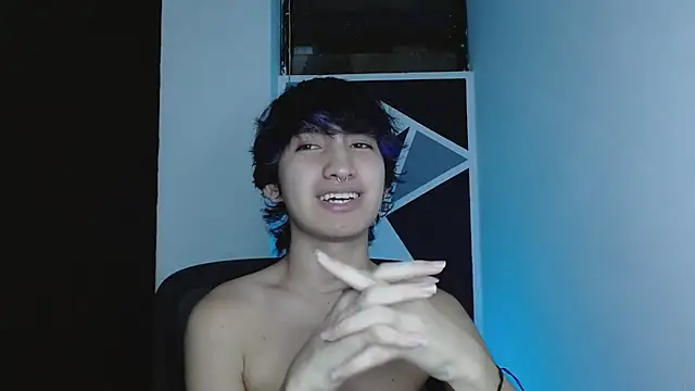 Snapshot of littlextreme chatting on February 2026 03:27:01 AM littlextreme online show from February 2026 03:27:01 AM