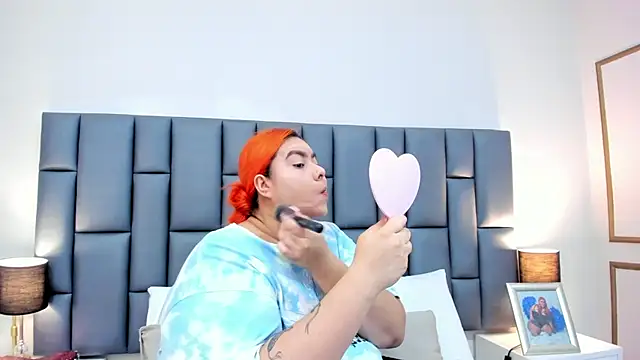 aandreaperez online show from January 2025 11:34:01 AM