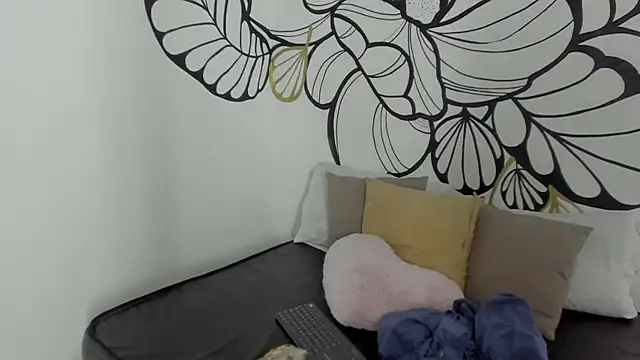 EmilySumer online show from May 2026 03:12:01 AM