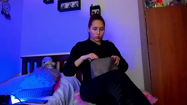 Snapshot of Cheerryll chatting on March 2025 03:57:02 AM Cheerryll online show from March 2025 03:57:02 AM