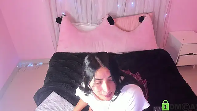 Snapshot of Kirara_22 chatting on December 2024 04:23:02 AM Kirara 22 online show from December 2024 04:23:02 AM