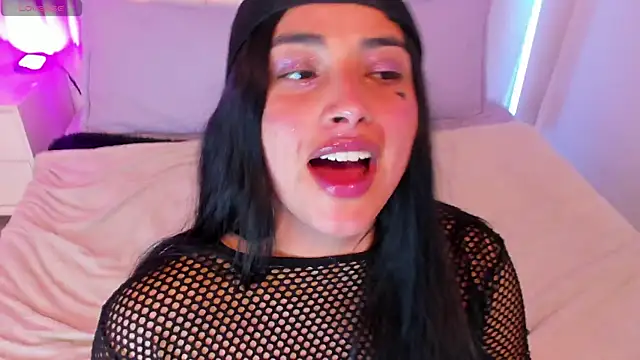 Snapshot of Kirara_22 chatting on November 2025 08:09:02 PM Kirara 22 online show from November 2025 08:09:02 PM