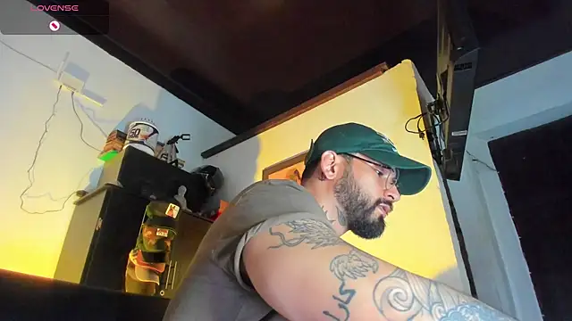 CamiloGray  online show from September 2025 02:10:01 PM