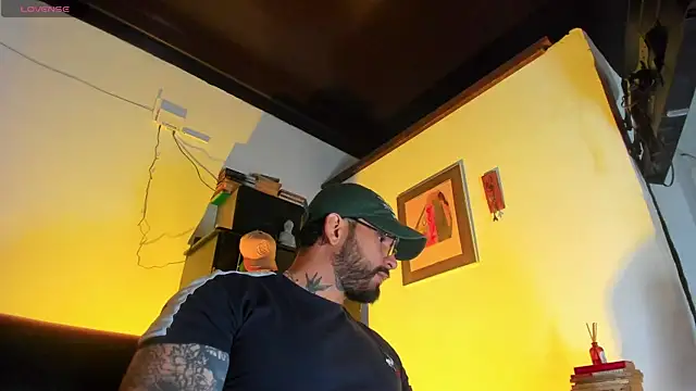 CamiloGray  online show from November 2025 01:55:01 PM