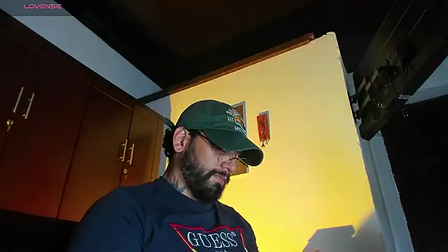 CamiloGray  online show from February 2026 03:23:02 PM