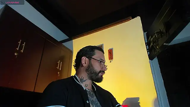 CamiloGray  online show from March 2026 02:33:02 PM