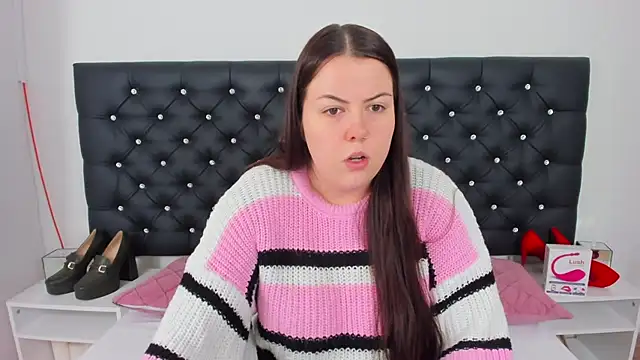 Snapshot of EvaLick chatting on January 2025 05:12:02 AM EvaLick online show from January 2025 05:12:02 AM