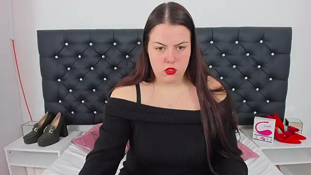 Snapshot of EvaLick chatting on January 2025 09:35:01 AM EvaLick online show from January 2025 09:35:01 AM