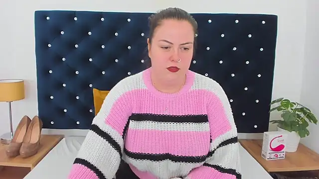 Snapshot of EvaLick chatting on February 2025 09:36:02 AM EvaLick online show from February 2025 09:36:02 AM