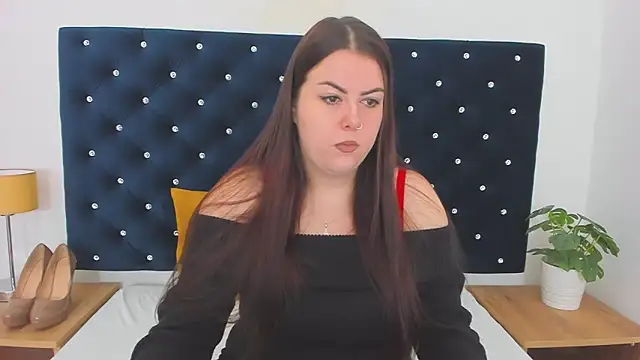 Snapshot of EvaLick chatting on February 2025 06:30:01 AM EvaLick online show from February 2025 06:30:01 AM