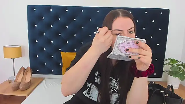 Snapshot of EvaLick chatting on February 2025 06:19:01 AM EvaLick online show from February 2025 06:19:01 AM