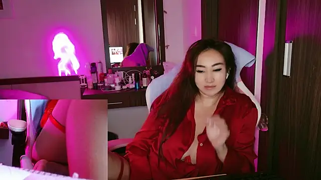 Snapshot of AsianQueens chatting on January 2026 05:33:02 AM AsianQueens online show from January 2026 05:33:02 AM