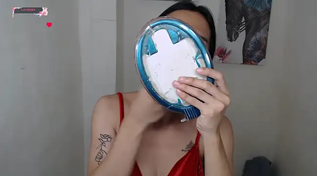 Snapshot of shecutie69 chatting on February 2025 08:13:02 AM shecutie69 online show from February 2025 08:13:02 AM