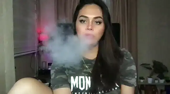 Snapshot of _MissKhimberlyXxx_ chatting on January 2025 04:06:01 PM MissKhimberlyXxx online show from January 2025 04:06:01 PM