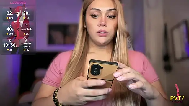 Snapshot of _MissKhimberlyXxx_ chatting on December 2025 06:14:03 PM MissKhimberlyXxx online show from December 2025 06:14:03 PM