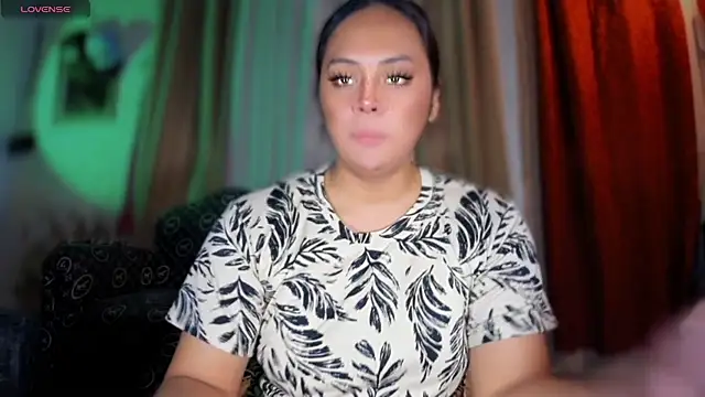 Snapshot of _MissKhimberlyXxx_ chatting on December 2025 08:15:02 PM MissKhimberlyXxx online show from December 2025 08:15:02 PM