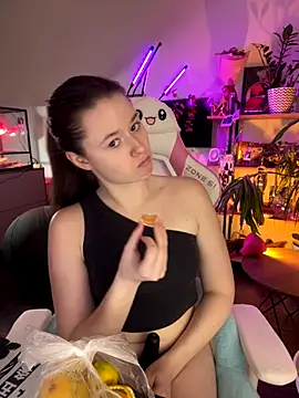 sweetest pie online show from December 2025 05:29:01 PM