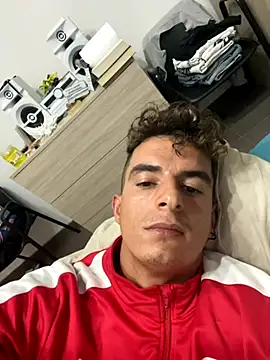 Snapshot of alessandro893000 chatting on October 2025 12:30:02 AM alessandro893000 online show from October 2025 12:30:02 AM