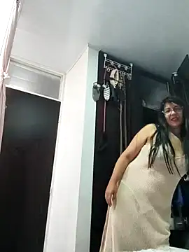 Snapshot of aisha_latina chatting on May 2026 02:46:02 PM aisha latina online show from May 2026 02:46:02 PM