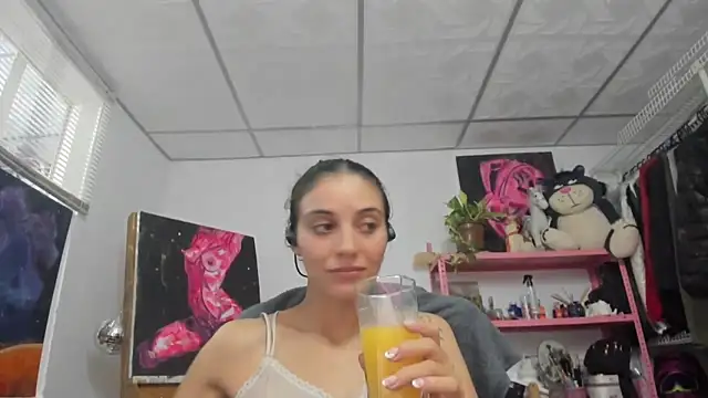 mariecam420 online show from May 2026 02:20:02 AM