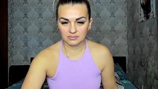 Snapshot of NicoletMoore chatting on January 2026 08:32:01 PM NicoletMoore online show from January 2026 08:32:01 PM