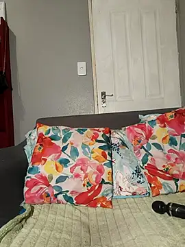 HoneyDropsX online show from May 2026 03:39:02 PM