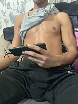 Kize69 online show from February 2025 05:36:01 PM